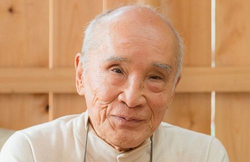 【訃報】国民的詩人・谷川俊太郎さん、老衰のため92歳で死去      「鉄腕アトム」主題歌の作詞など