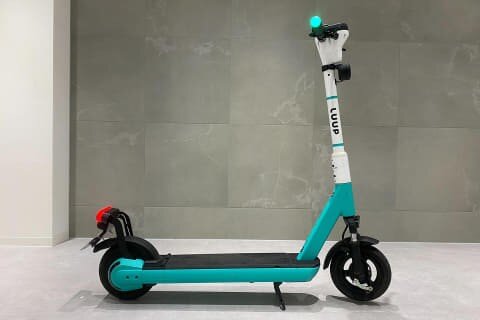 電動キックボード乗りさん、堂々と規約違反行為をしているところを激写される