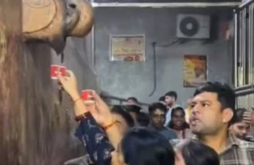 【悲報】インド寺院の象の彫刻から謎の水が垂れ始め、信者が行列を作り飲みまくる「聖なる水だ！」その水の正体は・・・