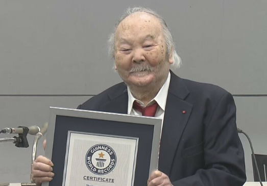 【画像】「ひふみん」こと加藤一二三九段がギネス世界記録になりましたが、若い頃の彼をご覧ください　→　「見るからに天才」「マジイケメン」と騒然ｗｗｗｗ