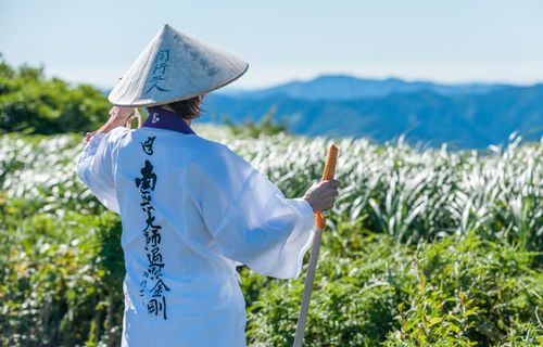 【怖い】高知県でお遍路中の男性が歩いてたら「車に乗せてやるよ」とおじさんが声をかけてくる　→　乗車したら、おじさんの正体がまさかの◯◯◯◯だった…