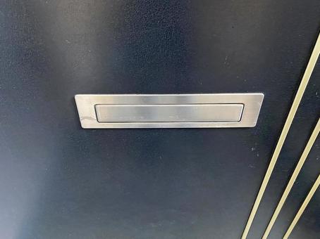 TBS社員（31）、玄関ポストからスマホを差し込んで女性の裸を盗撮して逮捕