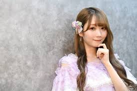 指原プロデュースのアイドルが友人の結婚式に白のドレスで参列し大炎上！！「面の皮厚すぎ」「非常識」