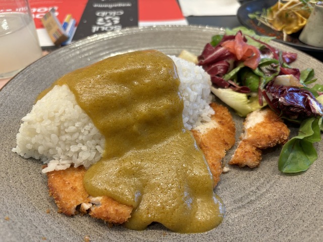 日本人「カツカレー作って」イギリス人「おかのしかた」