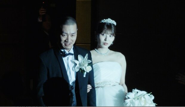 【???】ミュージシャン・Benjazzyさん、1年前ハニートラップを仕掛けてきたモデルと結婚