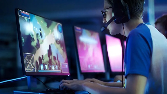 【えぇ…】最近のゲーマー、ゲームを遊ぶよりプレイ動画を見ている時間のほうが長くなってしまう