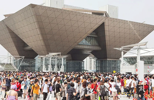 【C105】二日目のコスプレまとめ！ ワムウ（本物）や「デカすぎんだろ」など力作ぞろい