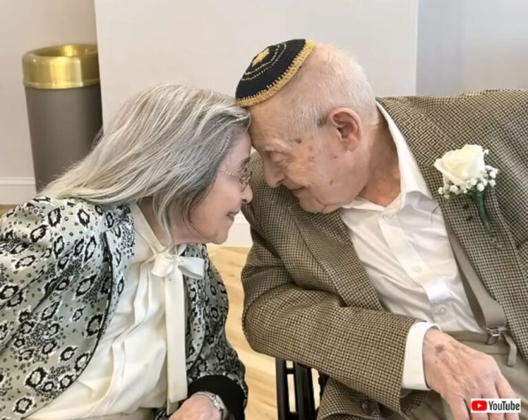 102歳の花嫁と100歳の花婿、合計202歳の世界最高齢の新婚カップルが誕生！