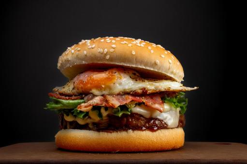 【画像】フロリダ州の男性（40代）、肉食ダイエットを始める → 1日約4キロのチーズやバター、ハンバーガーなどを食べまくるという生活を送った結果、手がやべーことになってしまう…