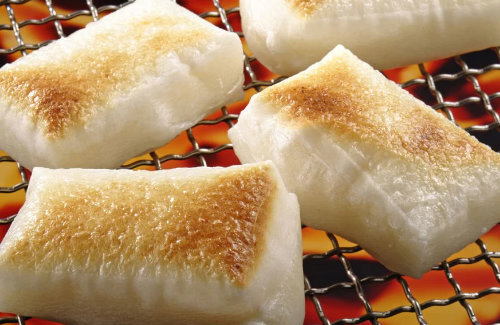 餅、今年も人を◯す…東京消防庁「喉を潤してからゆっくりかんで」