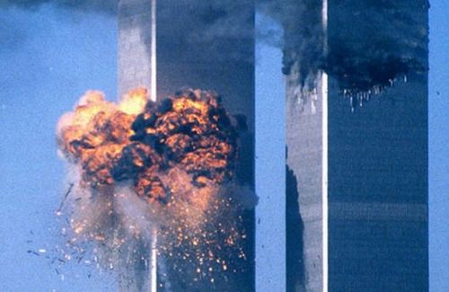 アメリカTVがLA火災を「ヒロシマ」と呼びましたが、日本人がアメリカ人に「この爆発は9.11をイメージして描いたんだ」とジョーク返し　→　まさか過ぎる反応が来てしまう…
