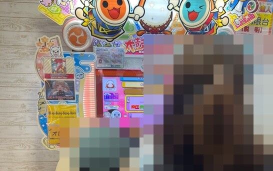 オタク「ゲーセンで太鼓の達人やってたら子連れに乗っ取られたんだけど！」ﾊﾟｼｬｯ→何故かオタクが叩かれる展開に・・・