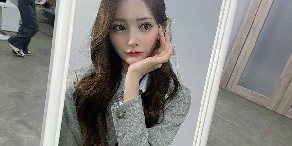 女さん「おばさんたちへ。若さへの嫉妬はやめましょうね（自撮りﾊﾟｼｬｯ」→女さんがブチギレまくりで大炎上