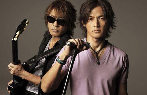 サプライズでB’zが紅白に初出演するもマイクトラブル発生→圧倒的声量で解決し、お茶の間を盛り上げてしまうｗｗｗｗ