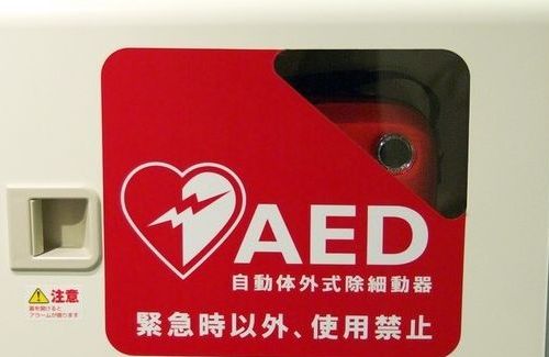 X民「ネットの女性AED論争はむしろ遅れてる。医療現場は女性からの無茶なクレームに対応してきた歴史がある」