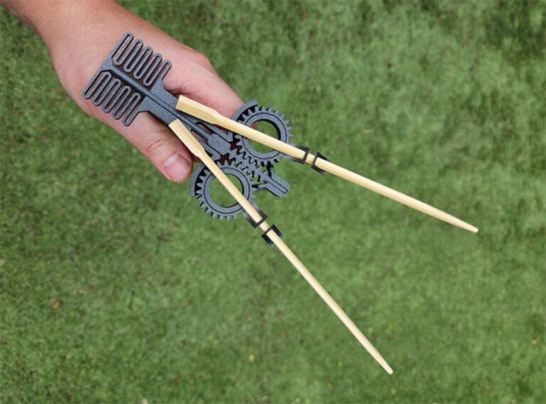 お箸の国の人だけどこれは使ってみたいかも！3Dプリンターで作る「箸アダプター」