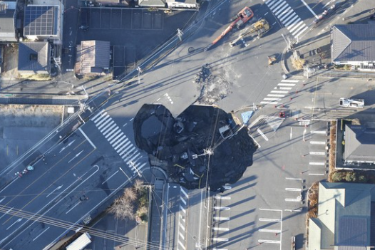 東京都、陥没事故受け都内全域で腐食おそれある大型下水道管を緊急点検へ →これ他の自治体だと結構まずいと話題に