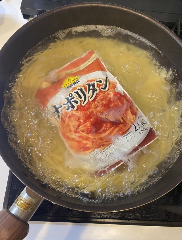 男の87%「パスタを茹でるときはソースも一緒に茹でる」