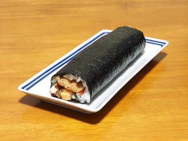 スーパーの店員だけどおまえらが買わなかった恵方巻きの廃棄がやばい