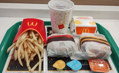 マクドナルドにて、特定の店舗だけ明らかにクオリティが高く味がレベチだと話題に→実際に足を運んでみた結果ｗｗｗｗ