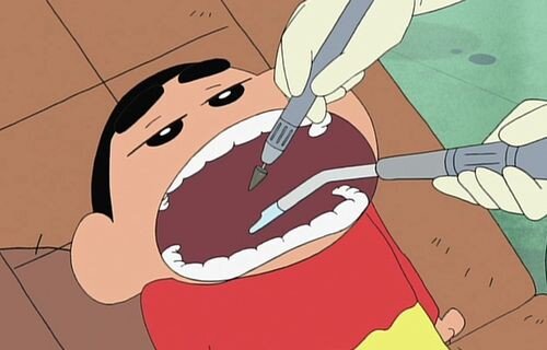 患者「歯医者で歯石取ってもらったらやたら痛いし血が出てきたんだが…」 →”無免許で歯科医行為”助手の女と院長の男逮捕