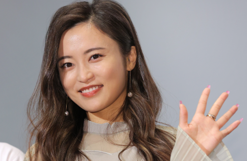 小島瑠璃子さん、インスタで夫の死を報告「家族思いで優しく責任感の強い人でした」 夫経営の会社も死去を発表