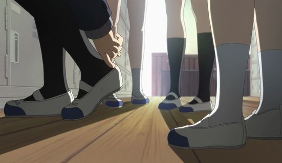 現在、都内の小中学校で「上履き廃止」が広がっている模様　→　当事者の正直な本心がこちら……
