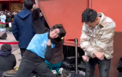 【動画】チー牛 VS ガチ陽キャのダンスバトル、開幕ｗｗｗｗ結末がヤバすぎるｗｗｗｗ