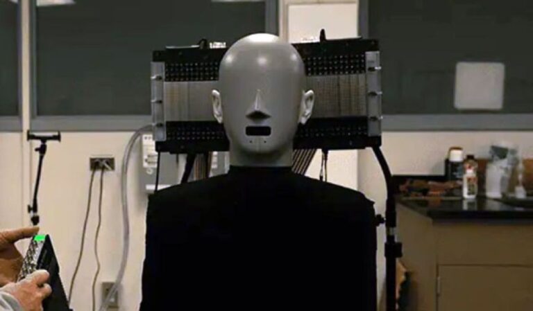 イヤホンなしでも自分だけにしか聞こえない画期的な技術を開発