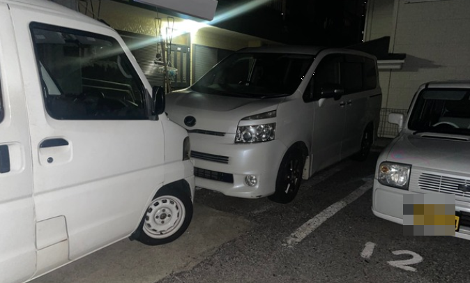 X民「家帰ったら無断駐車されてたから、そいつの前に駐車して閉じ込めてやるわ」 → 翌朝、衝撃の展開にｗｗｗｗｗ