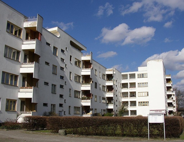 建築界のゾルトラーク「ベルリンのモダニズム集合住宅群」はただの団地に見えるけど実は……