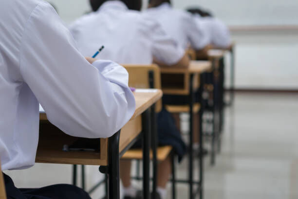 田舎の進学校、定員割れで全員合格となる・・・有識者「少子化の影響がついにここまで」