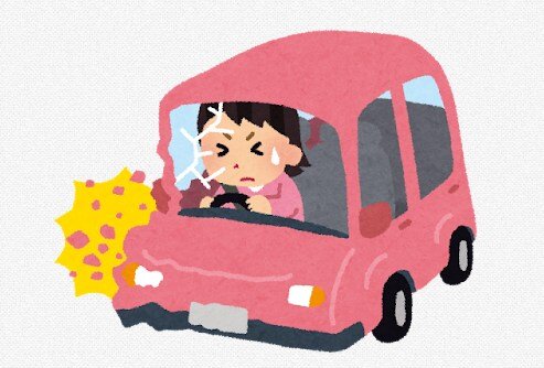 信号待ちしていた車に50代女性が運転する車が追突 → 追突された車は横転し爆発炎上、中にいた20代男性が死亡