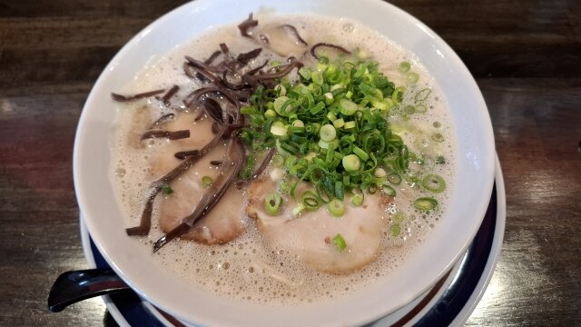 ラーメン屋「『麺硬め』『味濃いめ』と頼む人がいる。普通が一番美味しいのに…」