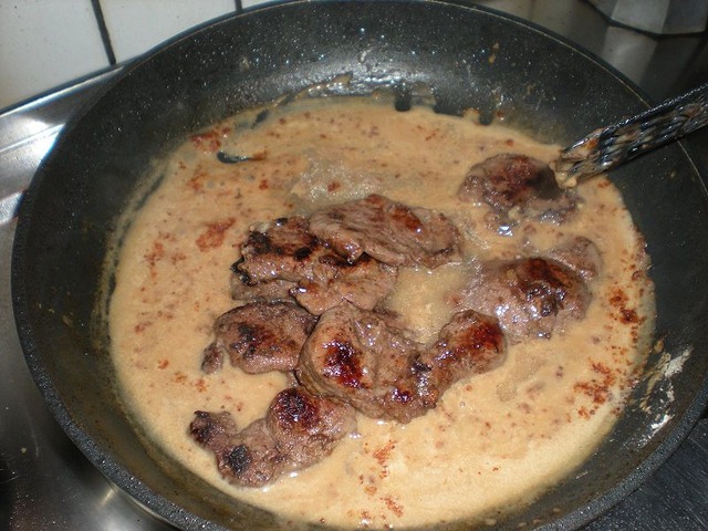 熊とか鹿の肉ってめちゃくちゃ美味しそうなのに、なんで江戸時代の庶民にはあまり普及しなかったんだろう？
