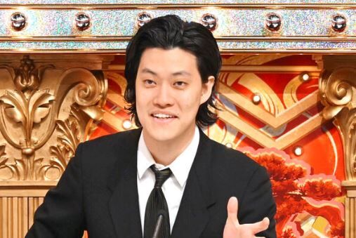 【悲報】粗品さん、賞レースの審査で尖りまくる → しかし、批評が的確だと大絶賛されてしまうｗｗｗｗｗｗｗ