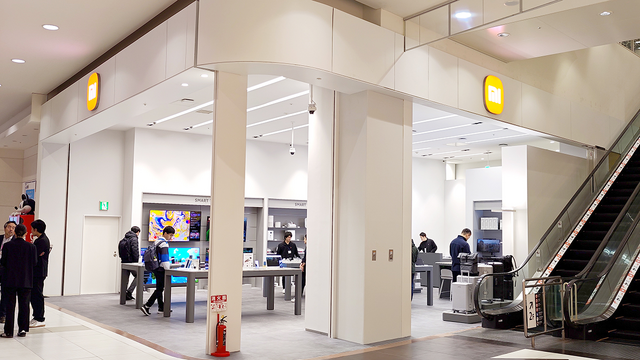 【画像あり】中国スマホメーカー『Xiaomi(シャオミ)』日本初の常設店がオープン →Apple並の大行列にｗｗｗｗｗｗｗ