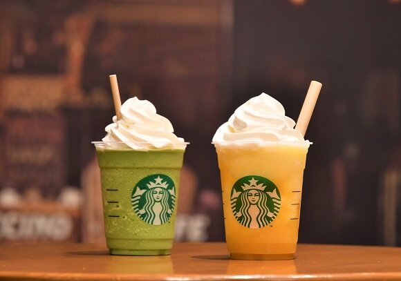 【超朗報】スタバ「紙製ストロー、やめますよ」
