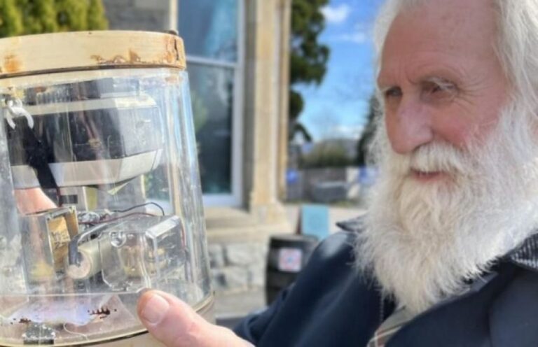 50年前にネス湖に沈めたカメラを発見！果たしてネッシーは写っていたのか？
