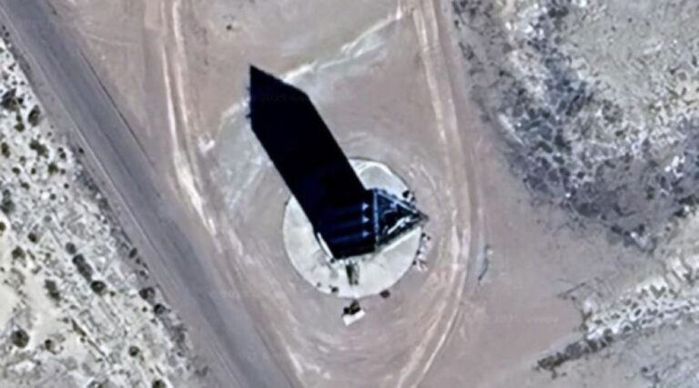 UFO着陸時の目印か？エリア51で発見された謎の塔にざわめくインターネット