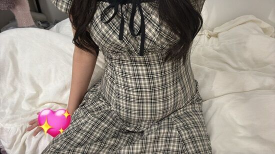 「女の子！食後ってみんなこうなるよね？」ﾊﾟｼｬｯ→ネット民「自慢乙。これは美人の証です。理由は・・・」