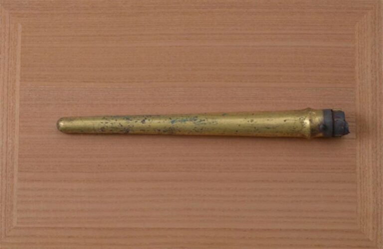 沖ノ島から出土した1100年前の国宝「金銅製矛鞘」に豪華な文様がＸ線撮影で確認される