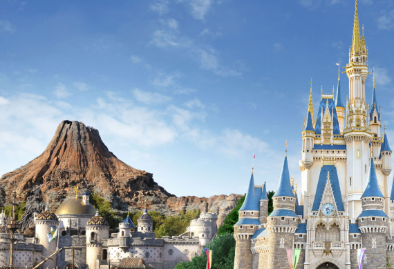 東京ディズニー運営会社社長「うーん日本人貧乏すぎる。パークチケット価格見直すか考えるか・・・」