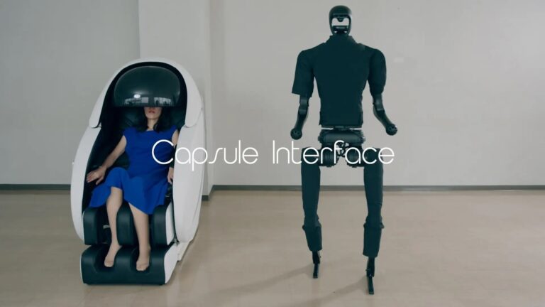 日本発、ヒューマノイドロボットとシンクロできるカプセル型デバイスが登場！