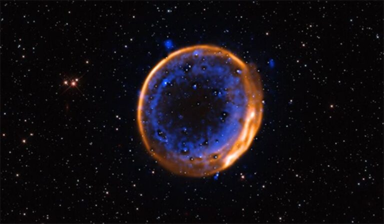 ダブルデトネーション。2度の爆発によって破壊された白色矮星の残骸を史上初観測