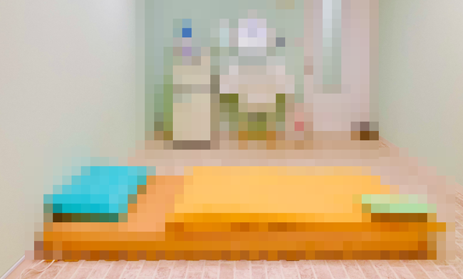 「信じられんくらい安いホテルを取ったら、とんでもない部屋に通されてビビっとる」ﾊﾟｼｬｯ → ヤバすぎて14万いいねｗｗｗｗｗ