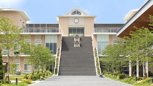 【ポリコレ】"1年次は全寮制"の福岡女子大学が「トランス女性」受け入れを発表で物議に　ネット民「これは行き過ぎた多様性」