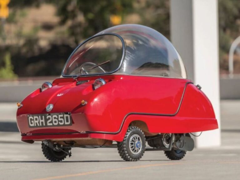 路上を走るUFO？1960年代に実際に製造されていた世界最小クラスの三輪自動車