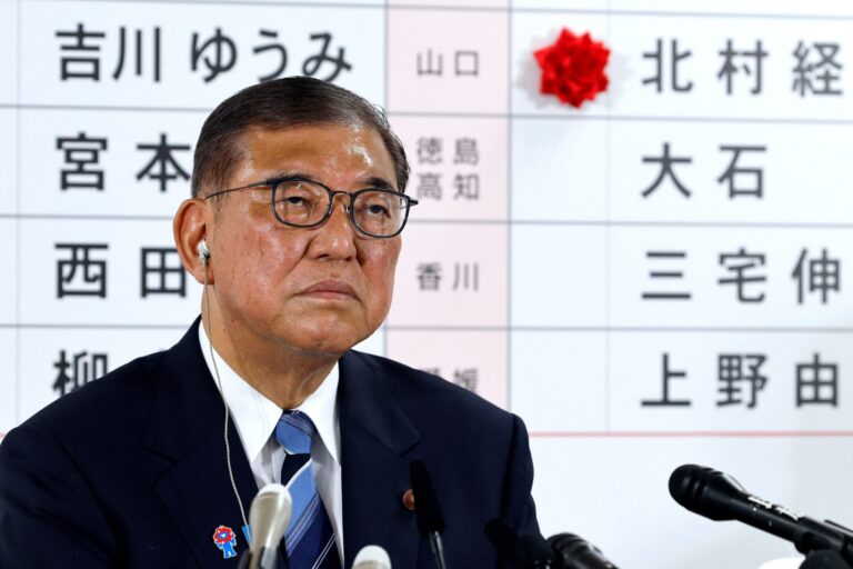 政府「一律2万円配るのやっぱりやめようかと思ってる」