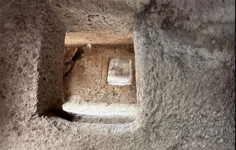 イタリアの島で5,000年前の「妖精の家」と呼ばれる墓が発見される